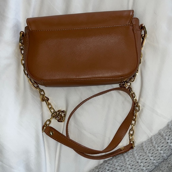 Tory Burch tan Leather Robinson Chain Crossbody Bag - Picture 5 of 5
